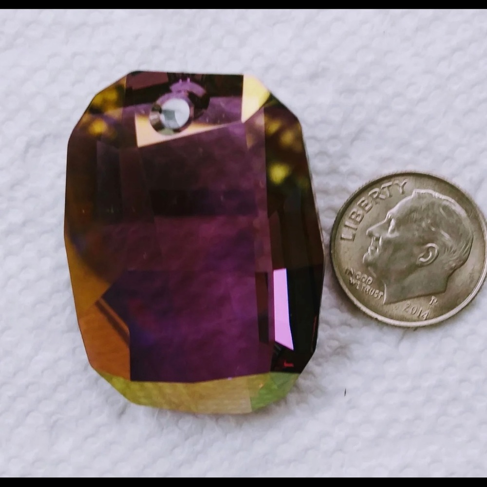 Swarovski Crystal Graphic Pendant 38mm Lilac Shadow